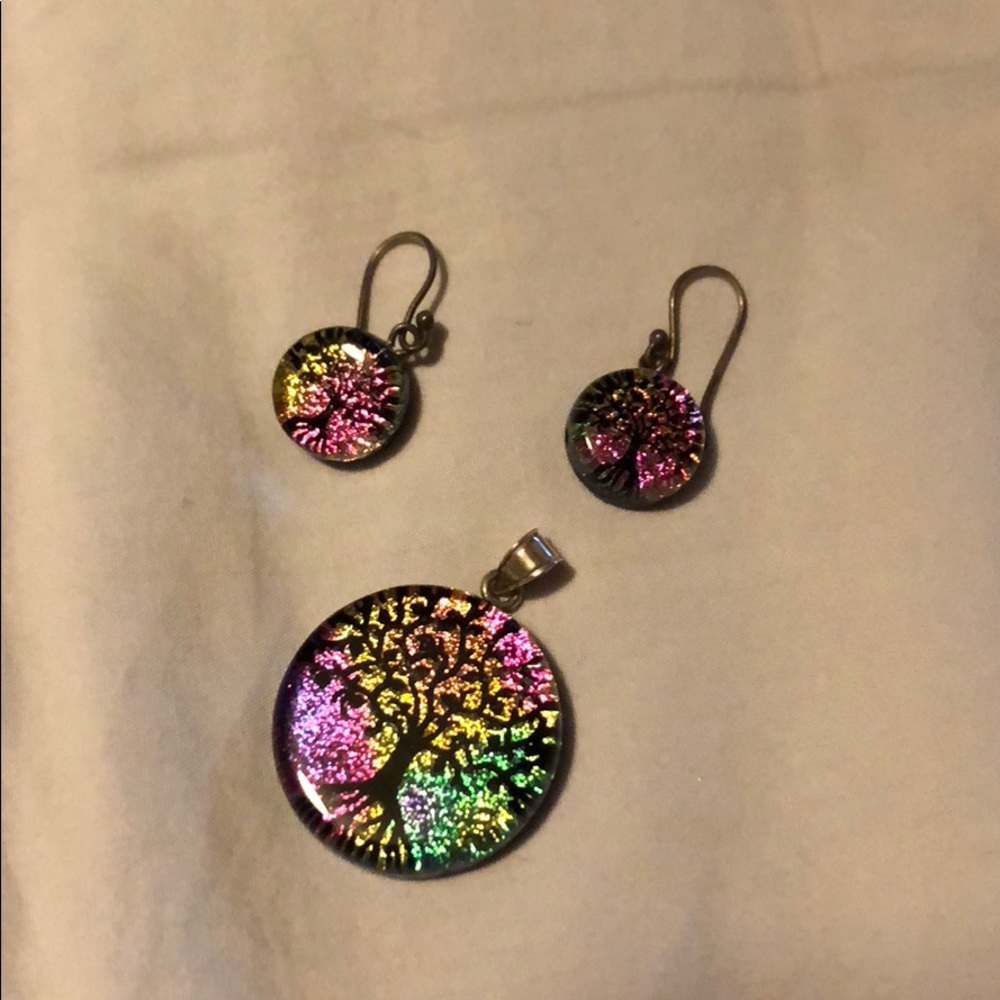 Tree Pendant and matching earrings ❤️